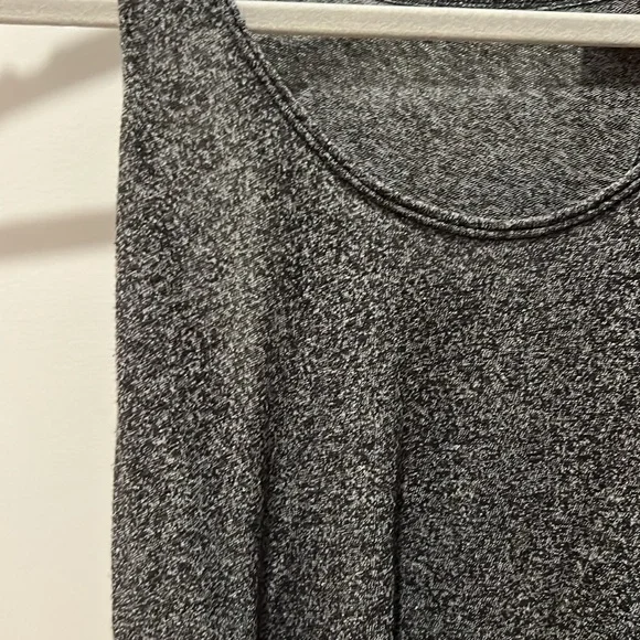 Tank - Picture 2 of 2